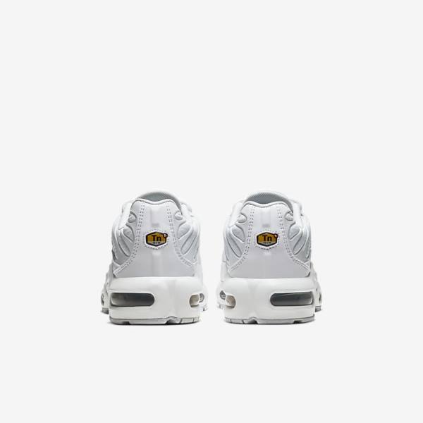 Nike Air Max Plus Older Otroci Superge Bela / Kovinski Srebrna / Bela | NK092LDV