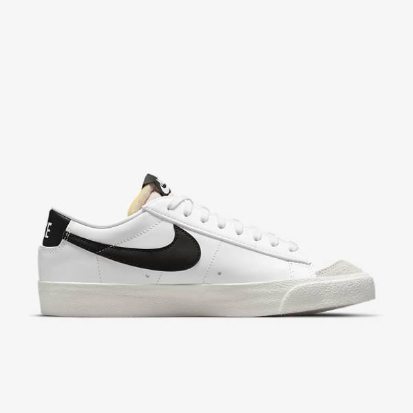 Nike Blazer Low 77 Ženske Superge Bela / Črna | NK461JUZ