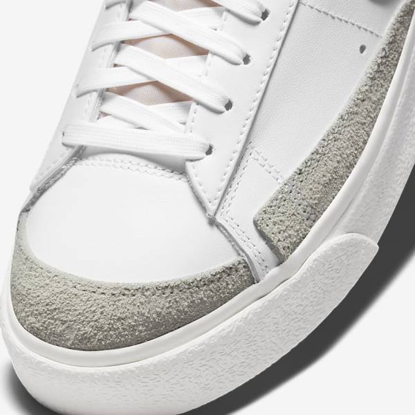 Nike Blazer Low Platform Ženske Superge Bela | NK420XAI