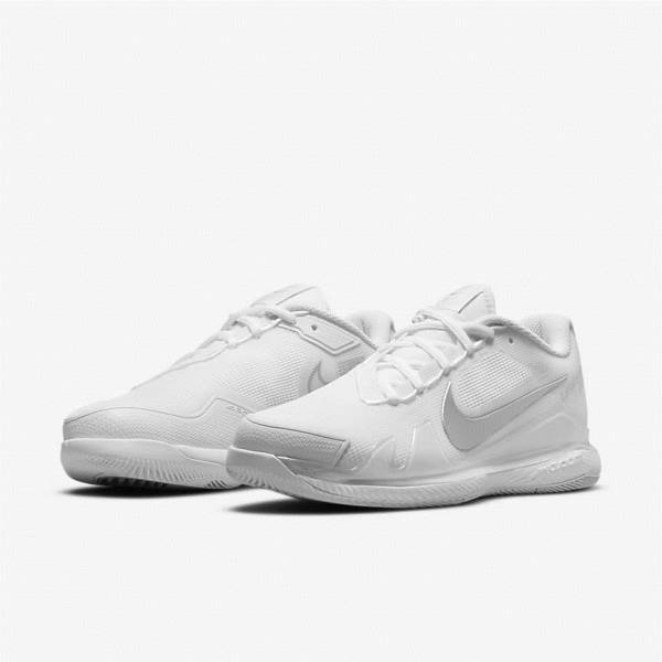 Nike NikeCourt Air Zoom Vapor Pro Hard-Court Ženske Tenis Copati Bela / Kovinski Srebrna | NK819TGW