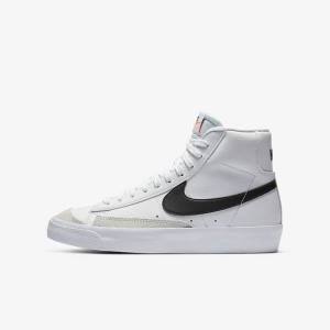 Nike Blazer Mid 77 Older Otroci Košarkaški Copati Bela / Oranžna / Črna | NK750EPR